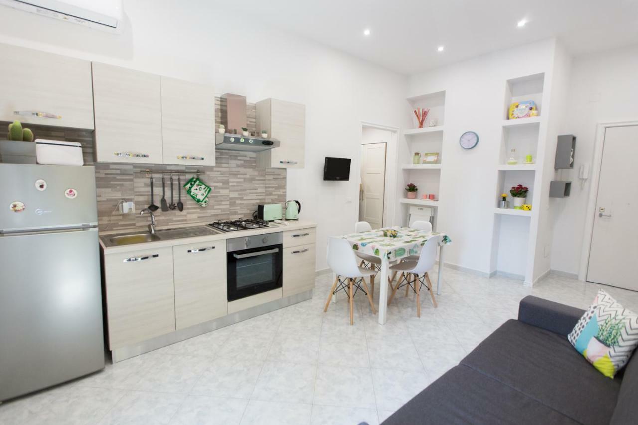 Mona Home نابولي المظهر الخارجي الصورة